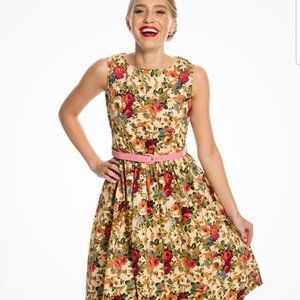 Lindy Bop Retro Style Floral Sleeveless Audrey Swing Dress in Tan